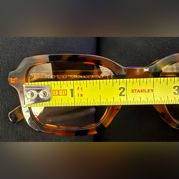 Tortoise Shell Sunglasses - Picture 9 of 9